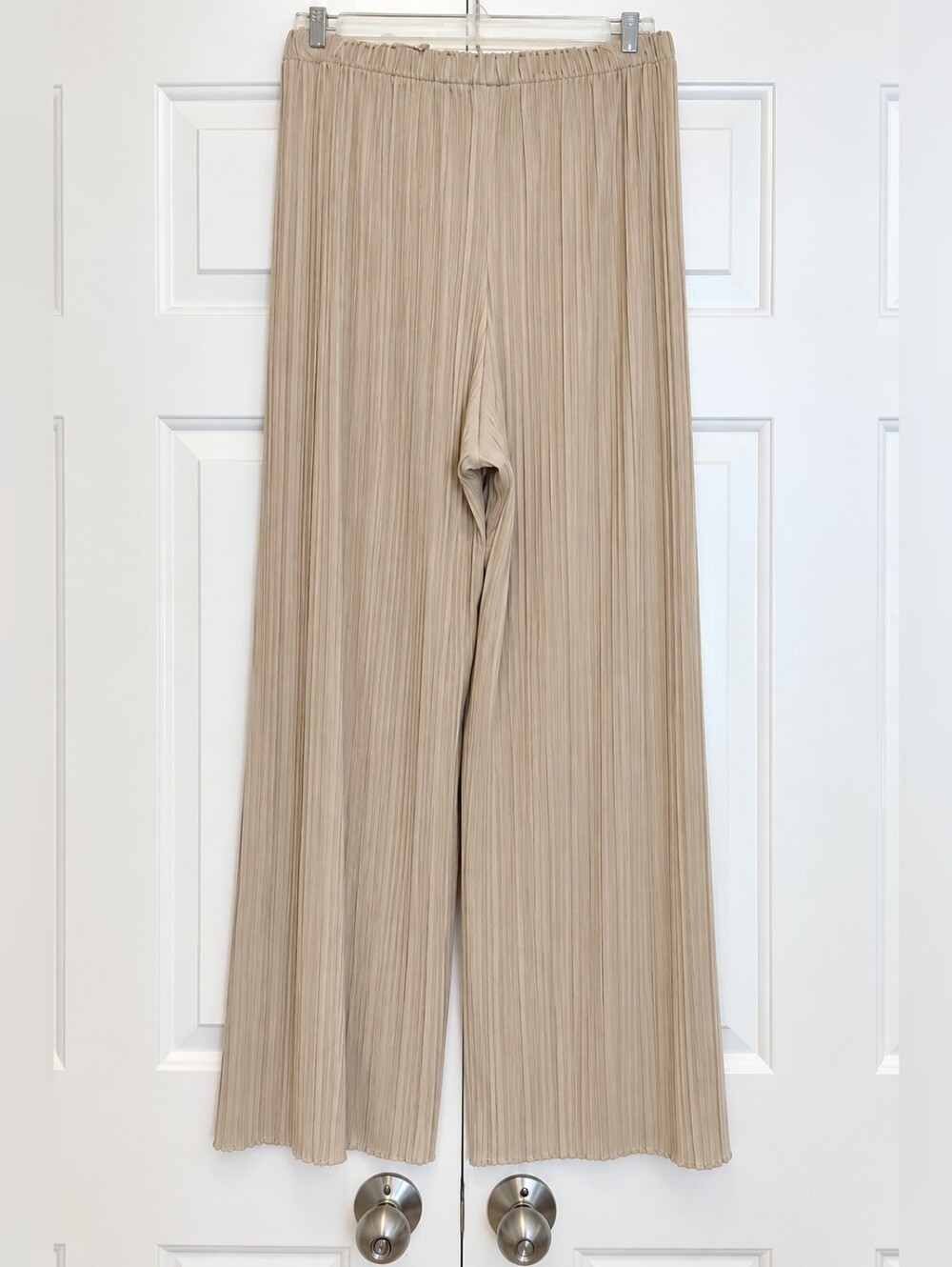 Uniqlo Plisse Wide Leg Pants Beige Minimalist Clean Girl Quiet Luxury Boho S/M - Picture 8 of 11